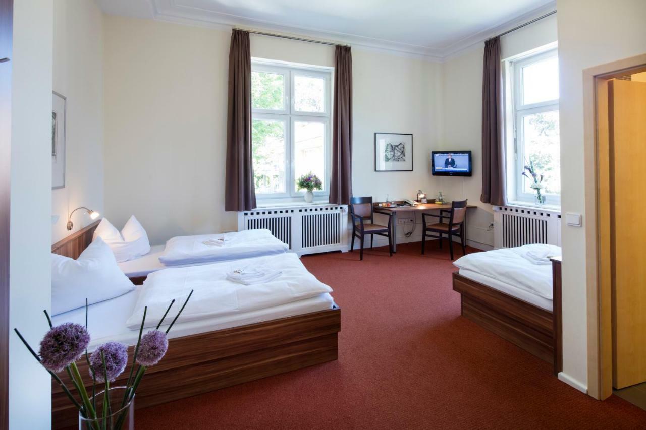 Отель Europaeische Akademie 3*