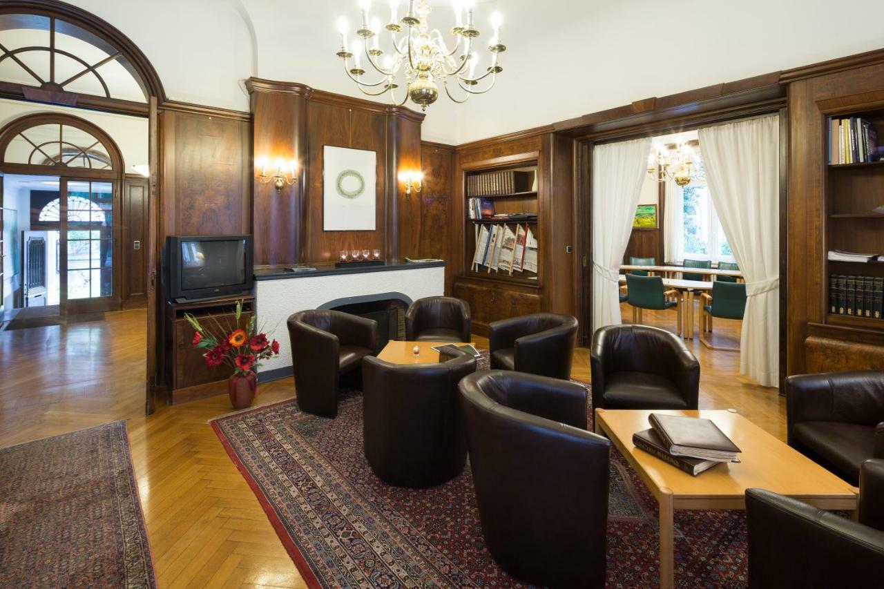 Отель Europaeische Akademie